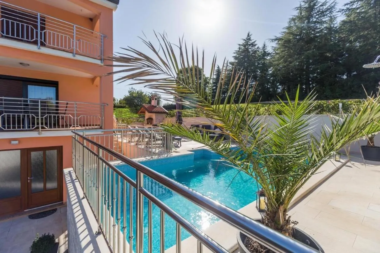 Villa Mirjana With Private Pool Mugeba Хорватия